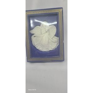 heavens treasures 2000 annual ornament A star of Guidance Angle